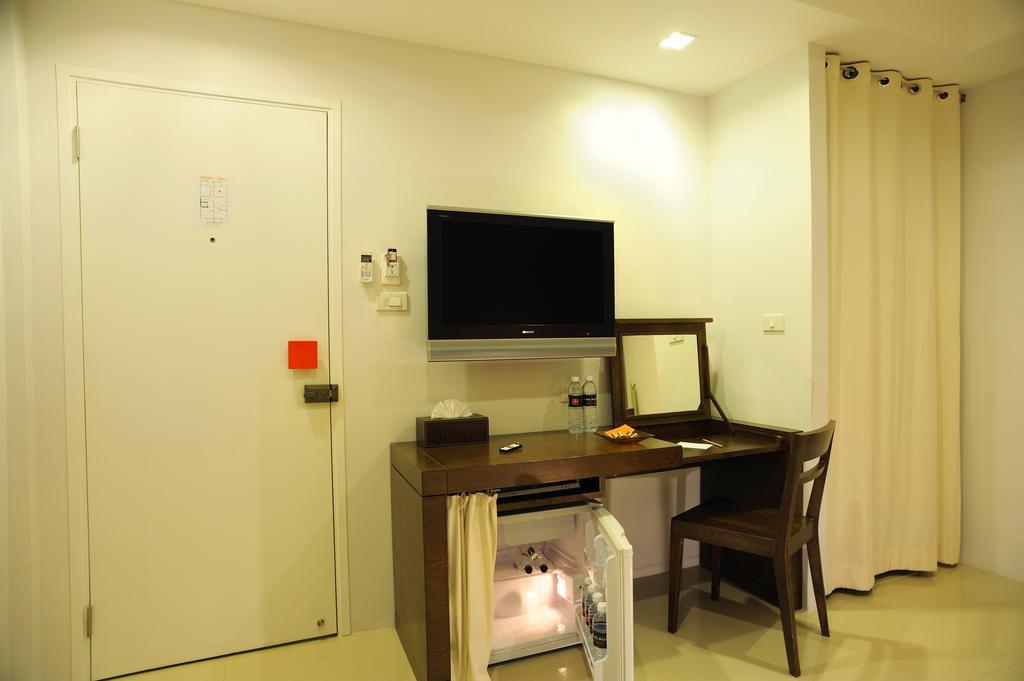 The Album Hotel Patong Exterior photo